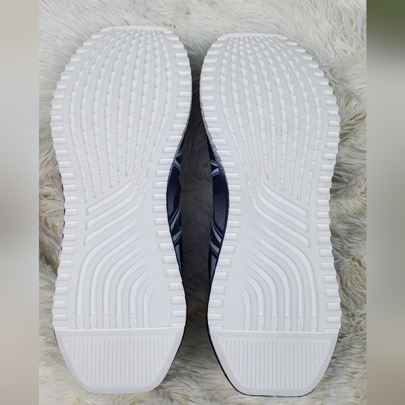 Chung shi Time to Balance men's size 11.5 - Picture 11 of 12